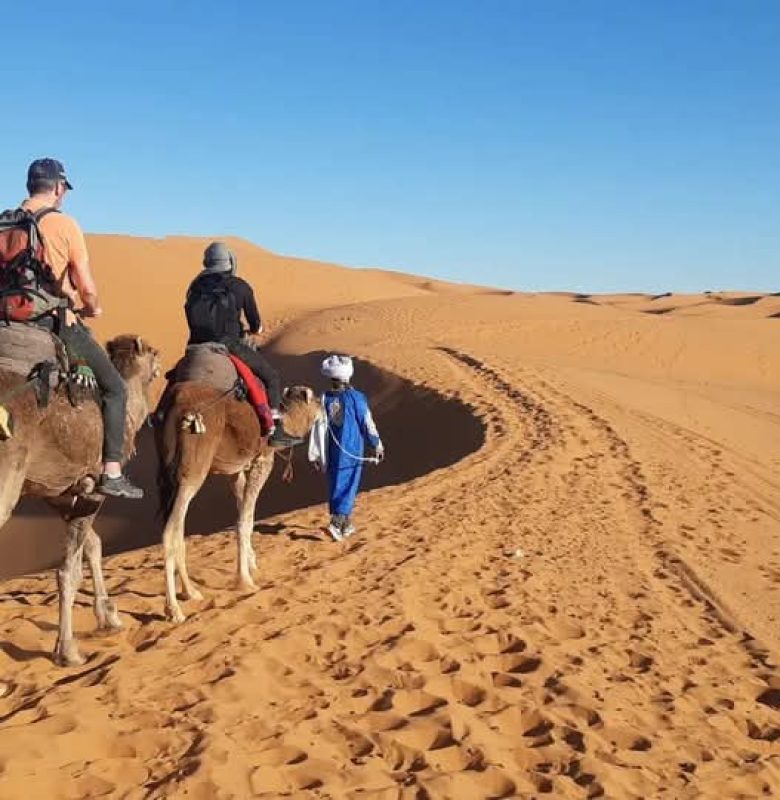 Aventure de 4 jours dans le désert du Sahara à Marrakech | Quiet Merzouga Desert